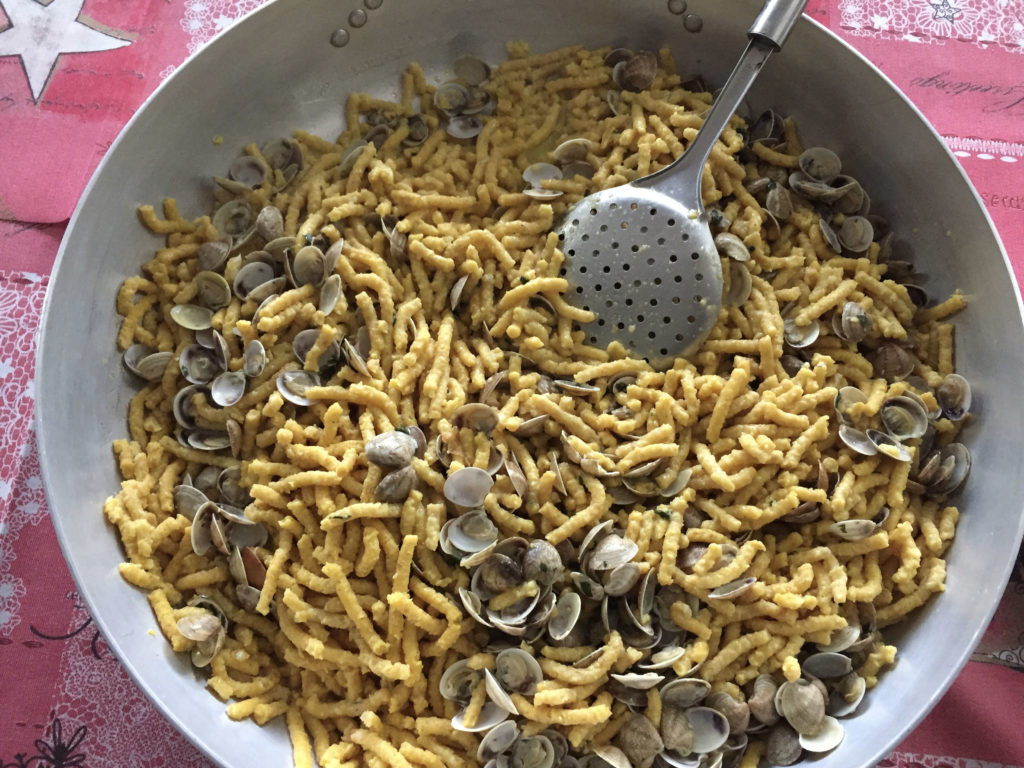 passatelli con le vongole specialità cucina romagnola Rimini